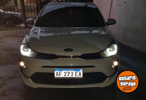 Autos - Kia RIO 2022 Nafta 44000Km - En Venta