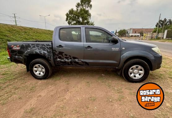 Camionetas - Toyota HILUX 3.0 SR 4X4 MT 2010 Diesel 420000Km - En Venta