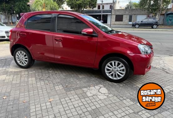 Autos - Toyota etios 2014 Nafta 48000Km - En Venta