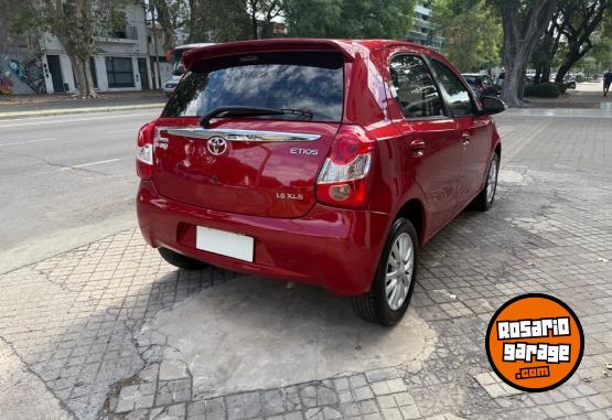 Autos - Toyota etios 2014 Nafta 48000Km - En Venta