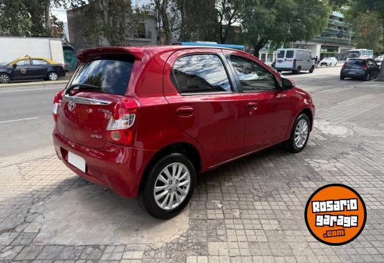 Autos - Toyota etios 2014 Nafta 48000Km - En Venta