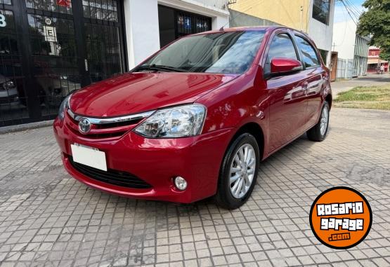 Autos - Toyota etios 2014 Nafta 48000Km - En Venta