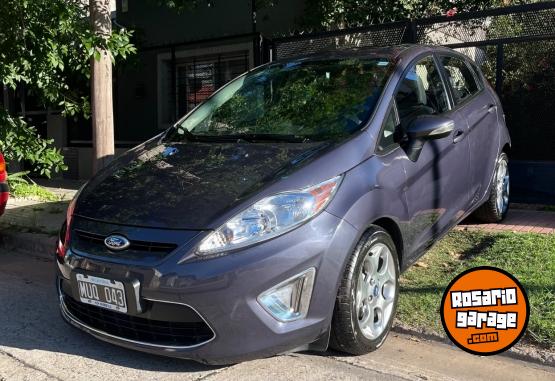 Autos - Ford Fiesta Kinetic Titanium 2013 Nafta 67000Km - En Venta