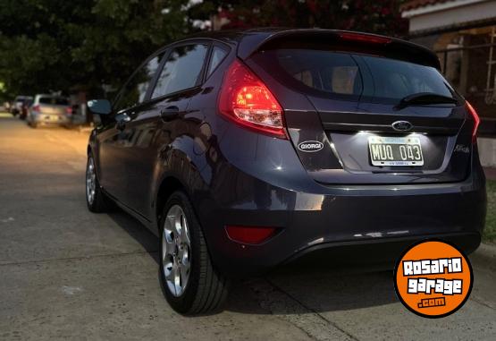 Autos - Ford Fiesta Kinetic Titanium 2013 Nafta 67000Km - En Venta