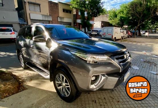 Camionetas - Toyota Sw4 SRX 2018 Diesel 230000Km - En Venta