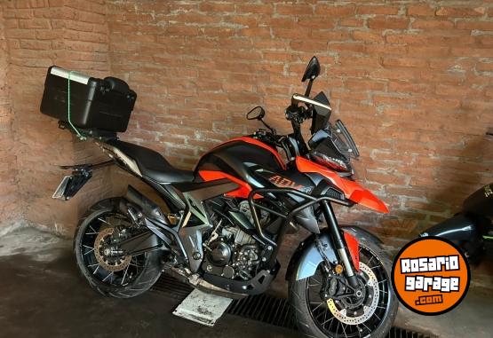 Motos - Zontes Zontes 350 2024 Nafta 1600Km - En Venta