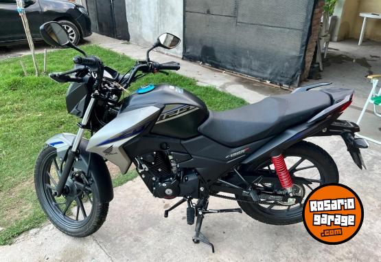 Motos - Honda Twitter 125 2024 Nafta 4000Km - En Venta