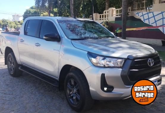 Camionetas - Toyota hilux 2022 Diesel 107000Km - En Venta