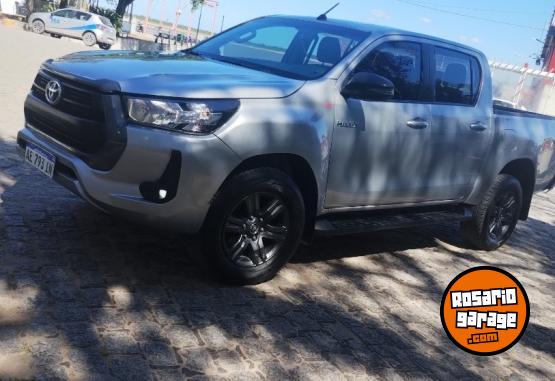 Camionetas - Toyota hilux 2022 Diesel 107000Km - En Venta