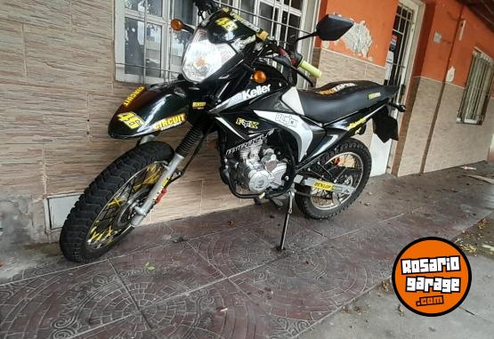 Motos - Keller Miracles 200cc 2023 Nafta 10000Km - En Venta