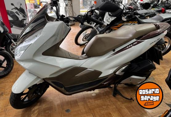 Motos - Honda PCX DELUXE 2020 Nafta 12812Km - En Venta