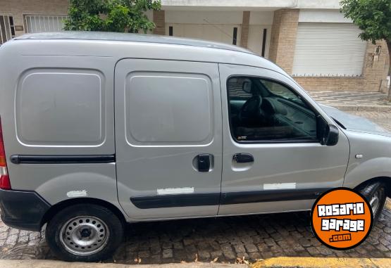 Utilitarios - Renault Kangoo 2014 GNC 180000Km - En Venta