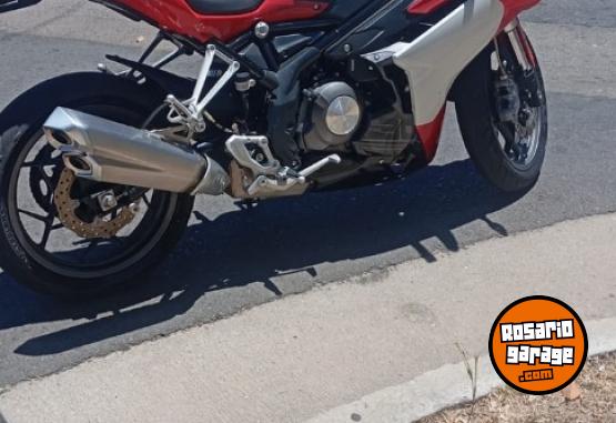 Motos - Benelli 302R , ao 2020 2020 Nafta 3000Km - En Venta