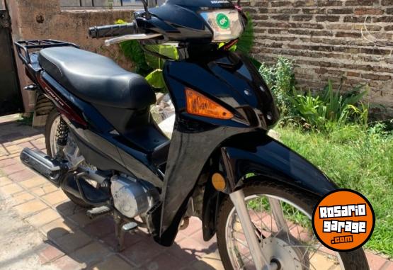 Motos - Honda new wave 2014 Nafta 5000Km - En Venta