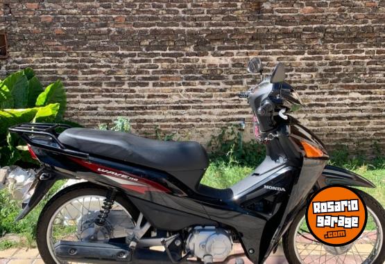 Motos - Honda new wave 2014 Nafta 5000Km - En Venta