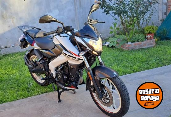 Motos - Bajaj Rouser 200 2023 Nafta 12000Km - En Venta