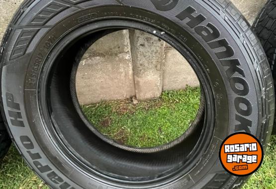 Accesorios para Autos - Cubiertas 17 Pirelli scorpion rodado 245/65/17 en excelente estado - En Venta