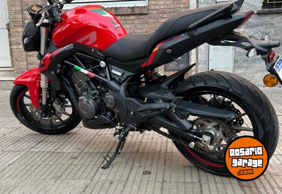 Motos - Benelli 302s 2023 Nafta 10500Km - En Venta