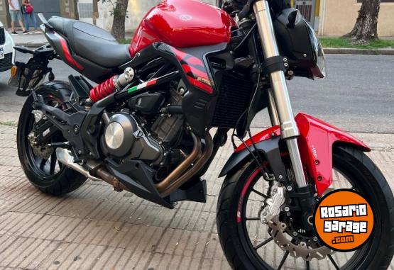 Motos - Benelli 302s 2023 Nafta 10500Km - En Venta