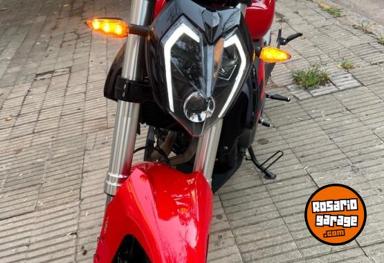 Motos - Benelli 302s 2023 Nafta 10500Km - En Venta