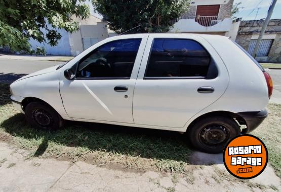 Autos - Fiat Palio 2000 Nafta 200000Km - En Venta