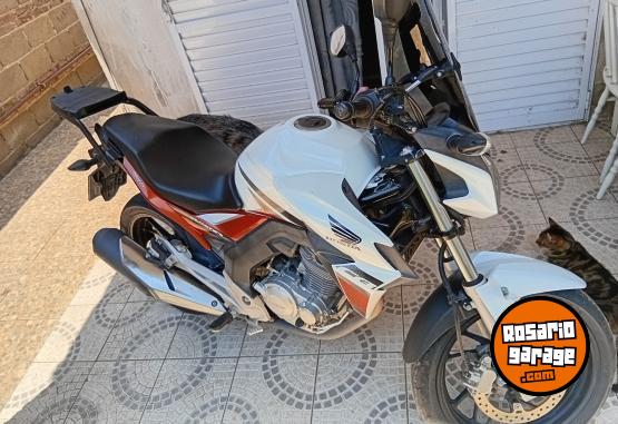 Motos - Honda Cb 250 2018 Nafta 23900Km - En Venta