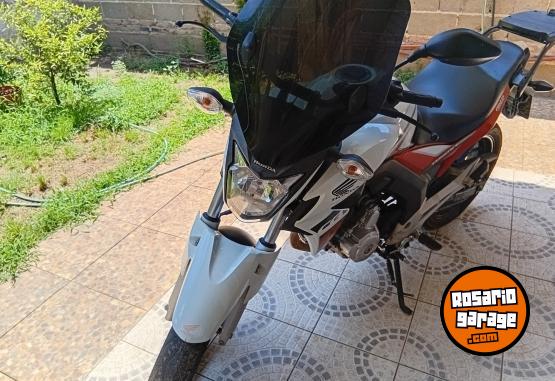 Motos - Honda Cb 250 2018 Nafta 23900Km - En Venta