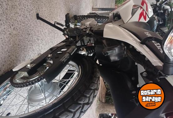 Motos - Honda XR150 2023 Nafta 1200Km - En Venta