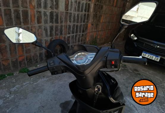 Motos - Corven Expert 150 2022 Nafta 12000Km - En Venta