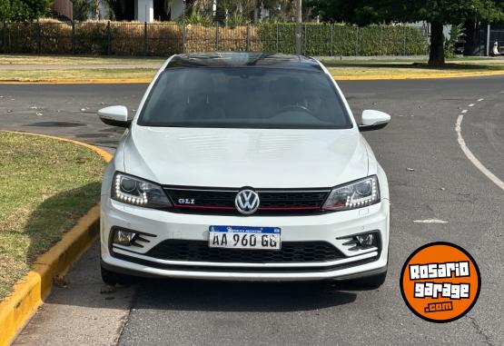 Autos - Volkswagen Tvento 2016 Nafta 84000Km - En Venta