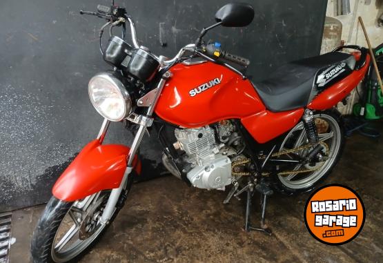 Motos - Suzuki En 125 2012 Nafta 16540Km - En Venta