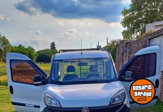 Utilitarios - Fiat Doblo Cargo 2018 GNC 400000Km - En Venta