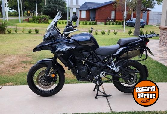 Motos - Benelli TRK 502 X 2022 Nafta 8000Km - En Venta