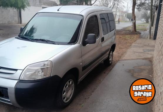 Utilitarios - Peugeot Patagonica 2014 Diesel 120000Km - En Venta