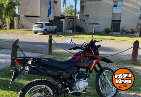 Motos - Honda XR150 2023 Nafta 9000Km - En Venta