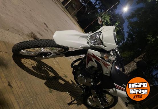 Motos - Honda Xr 250 tornado 2024 Nafta 2900Km - En Venta