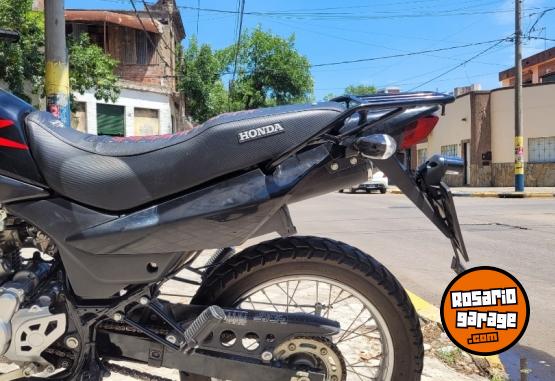 Motos - Honda Xr 150 2024 Nafta 9200Km - En Venta