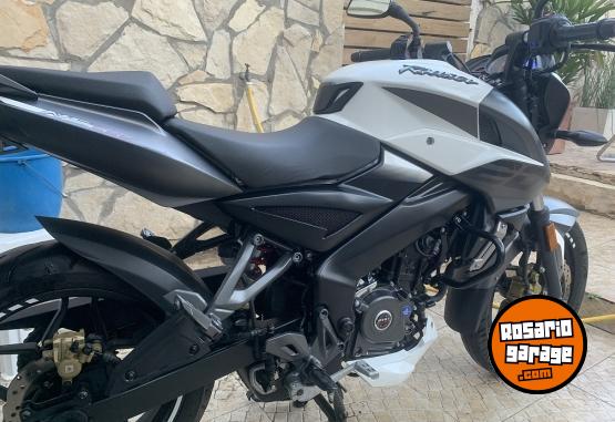 Motos - Bajaj Rouser NS 200 2019 Nafta 13500Km - En Venta