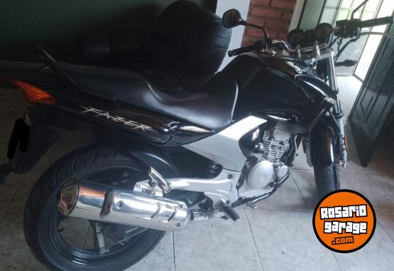 Motos - Yamaha 250 FAZER 2011 Nafta 37000Km - En Venta