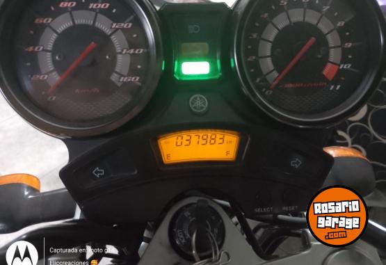 Motos - Yamaha 250 FAZER 2011 Nafta 37000Km - En Venta