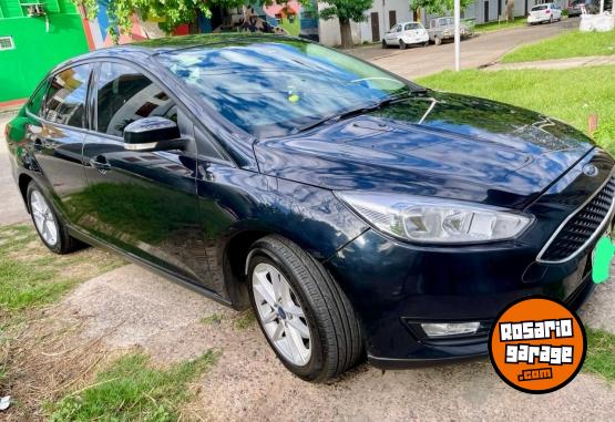 Autos - Ford Focus 2015 GNC 130000Km - En Venta