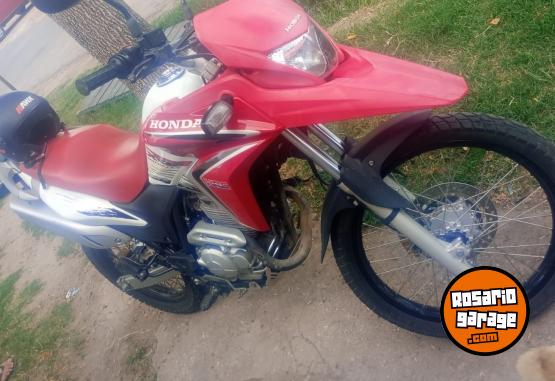 Motos - Honda Xre rally 300 2015 Nafta 23000Km - En Venta