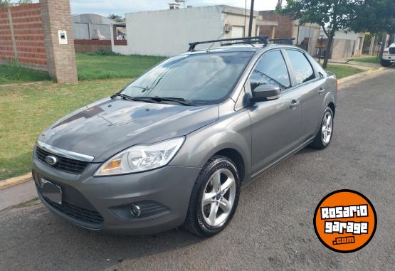 Autos - Ford Focus 2 EXE 2012 Nafta 151000Km - En Venta