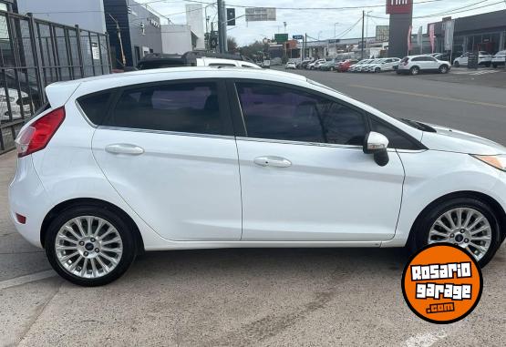 Autos - Ford Fiesta 2016 GNC 130000Km - En Venta