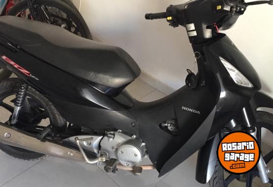 Motos - Honda 125 2016 Nafta 21000Km - En Venta