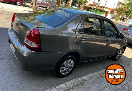 Autos - Toyota ETIOS XS 1.5 4P 2016 Nafta 155000Km - En Venta