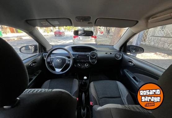 Autos - Toyota ETIOS XS 1.5 4P 2016 Nafta 155000Km - En Venta