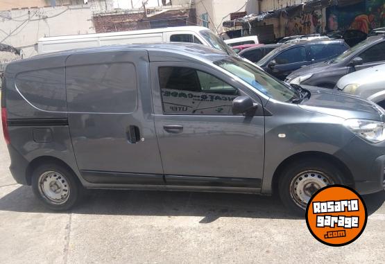 Utilitarios - Renault Kangoo 2019 Nafta 145000Km - En Venta