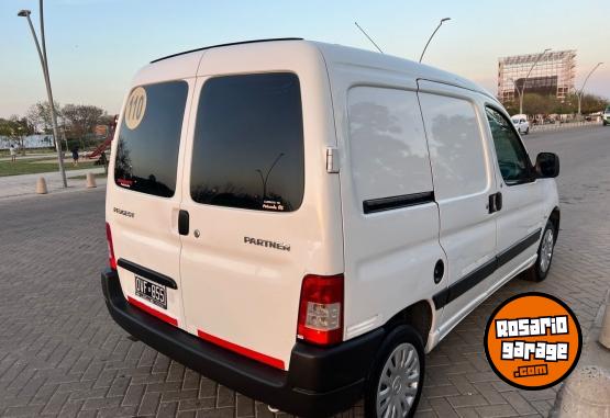 Utilitarios - Peugeot Partner 2015 GNC 160000Km - En Venta