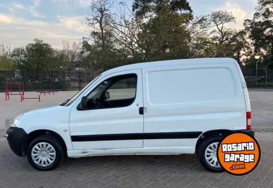 Utilitarios - Peugeot Partner 2015 GNC 160000Km - En Venta